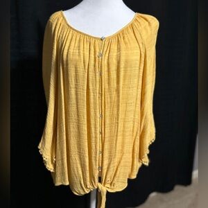 Studio Woman, size 1X, pet/smoke free home. 3/4 sleeves. Great used condition